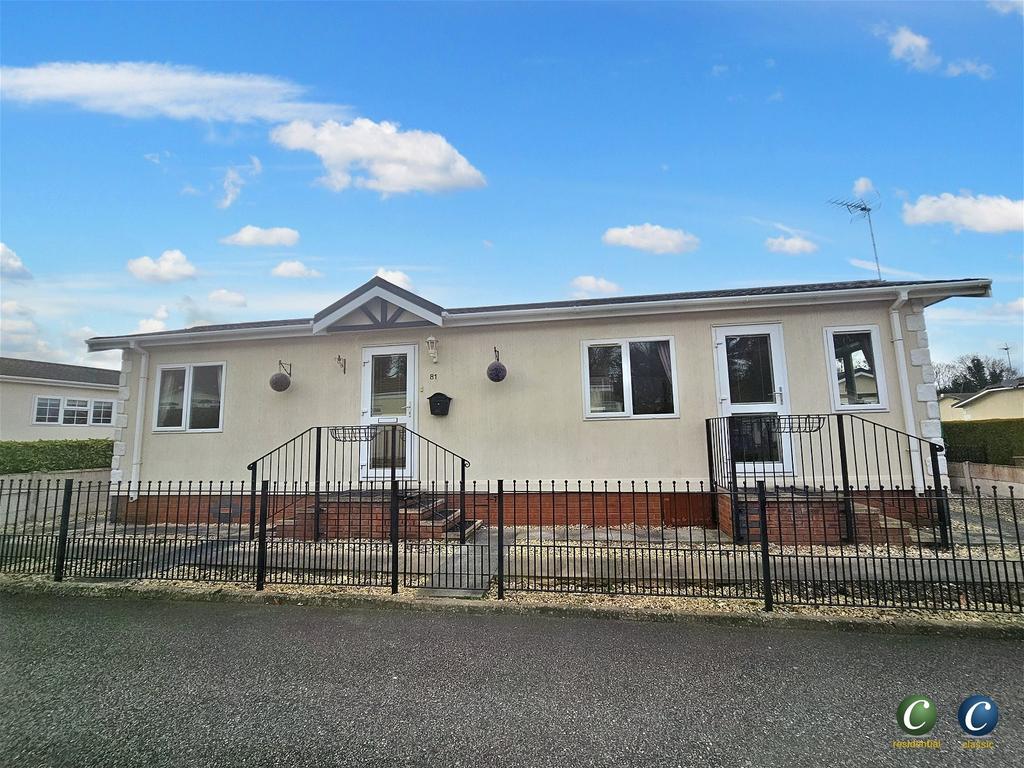 Rugeley Road, Armitage, Rugeley, WS15 4AY 2 bed mobile home for sale