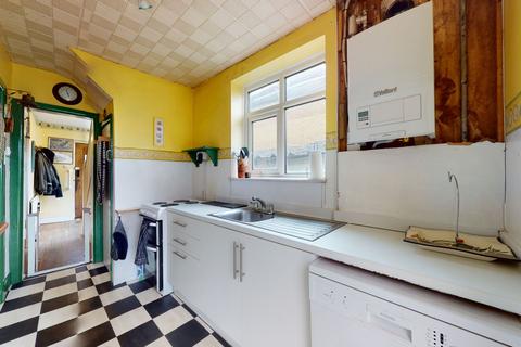 3 bedroom semi-detached house for sale - Whitfield Hill, Dover, CT16