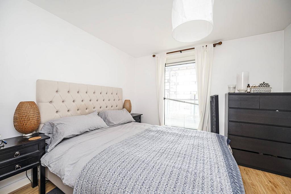 Dalston Square, Dalston, London, E8 1 bed flat - £2,384 pcm (£550 pw)