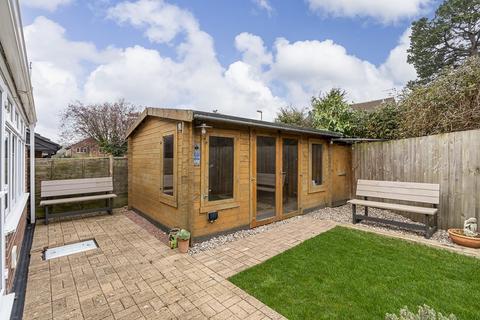 16 Woolwich Close, Bursledon, Southampton, SO31 8GE