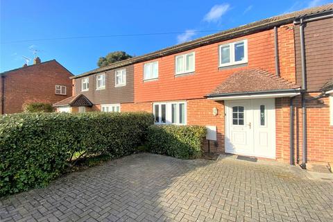 7 bedroom terraced house to rent, Broomfield, Guildford, Surrey, GU2