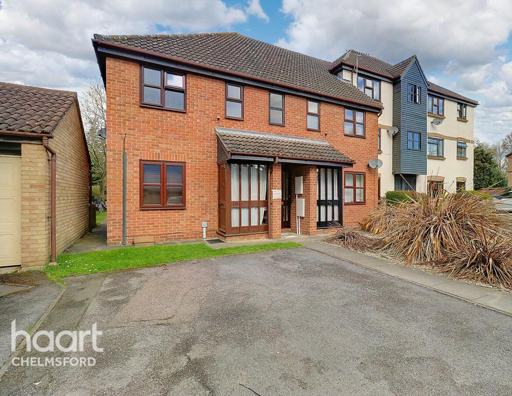 Redmayne Drive, Chelmsford 1 bed apartment £175,000