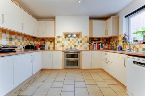 3 bedroom semi-detached house for sale, Pound Bank Road, Malvern, WR14 2DW