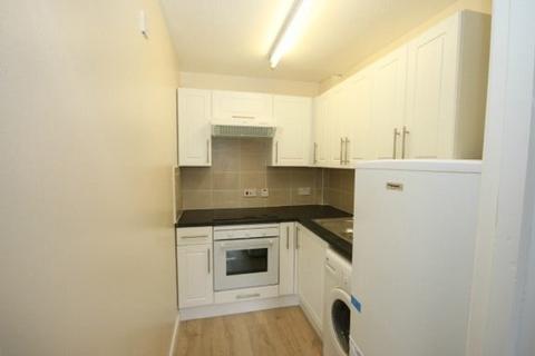 2 bedroom flat to rent, Langham House, Luton, LU1