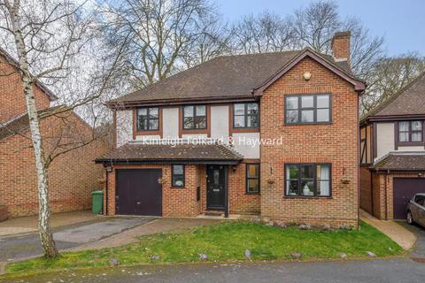 2 Old Manor Way, Chislehurst, BR7 5XS
