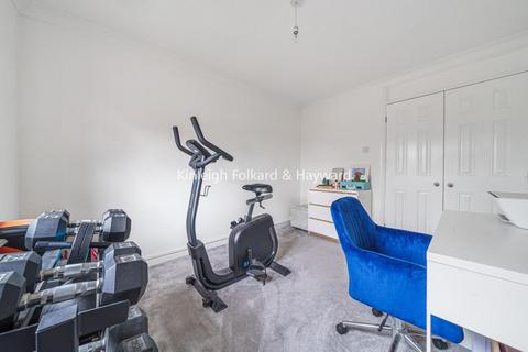 2 Old Manor Way, Chislehurst, BR7 5XS
