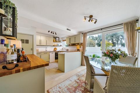 61 Ashleigh Road, Horsham, RH12 2LE