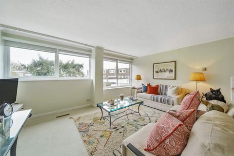 61 Ashleigh Road, Horsham, RH12 2LE