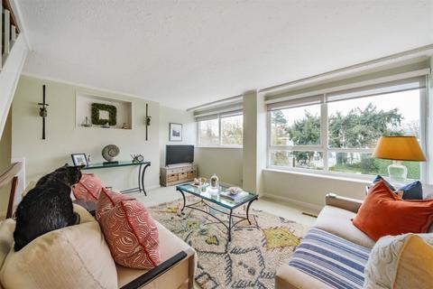 61 Ashleigh Road, Horsham, RH12 2LE