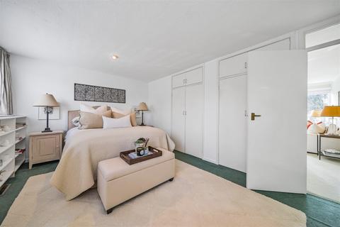 61 Ashleigh Road, Horsham, RH12 2LE