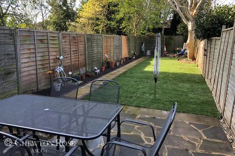89 Edgell Road, Staines-upon-thames, TW18 2EN