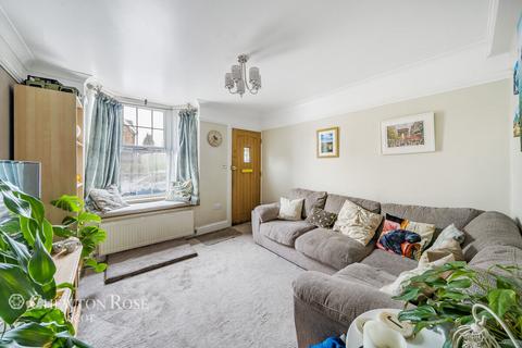 89 Edgell Road, Staines-upon-thames, TW18 2EN