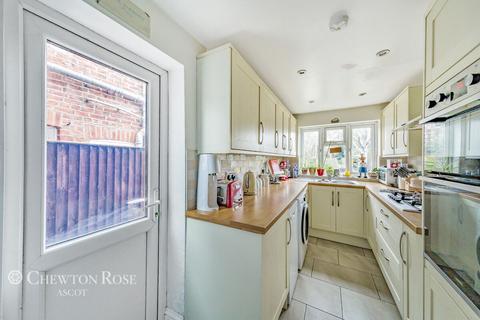 89 Edgell Road, Staines-upon-thames, TW18 2EN