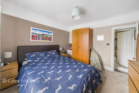 89 Edgell Road, Staines-upon-thames, TW18 2EN