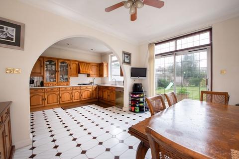 6 bedroom detached house for sale, Powys Lane, London N14