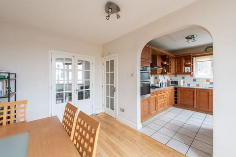 4 bedroom semi-detached house for sale, Knoll Drive, London N14