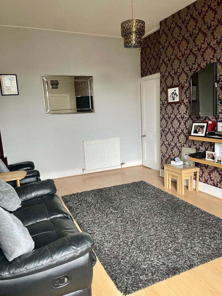 Victoria Street, Larkhall ML9 1 bed flat for sale £65,000