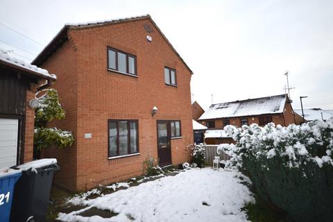 3 bedroom detached house to rent, Lindholme Gardens, Owlthorpe, Sheffield, South Yorkshire, UK, S20