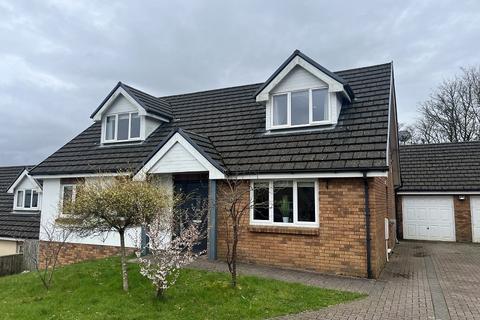 2 Cae Graynor, Tycroes, Ammanford, SA18 3UJ