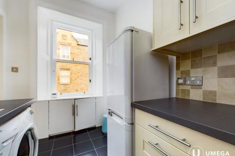 15 Upper Grove Place, Edinburgh, EH3 8AY