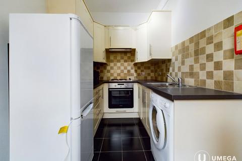 15 Upper Grove Place, Edinburgh, EH3 8AY