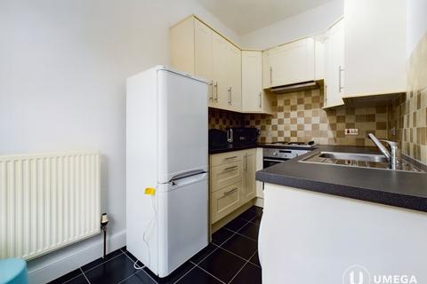 15 Upper Grove Place, Edinburgh, EH3 8AY