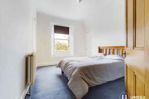 15 Upper Grove Place, Edinburgh, EH3 8AY