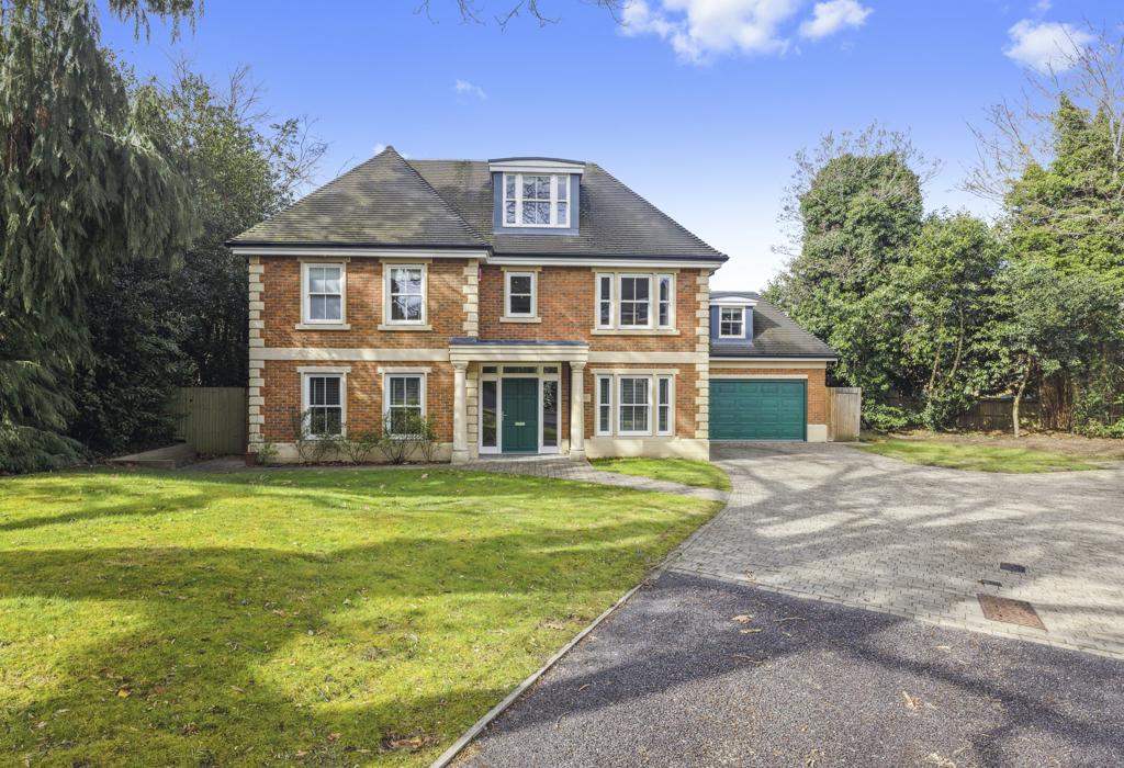 Astor, Cavendish Road, Weybridge, Surrey 5 bed detached house for sale £2,495,000
