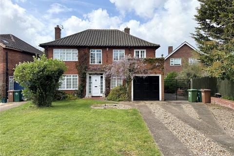 Springfield Grove, Sunbury-on-Thames, Surrey, TW16