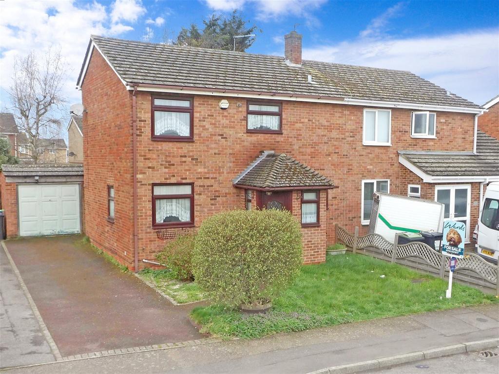 Swallow Road, Birds Estate... 3 bed semidetached house £300,000