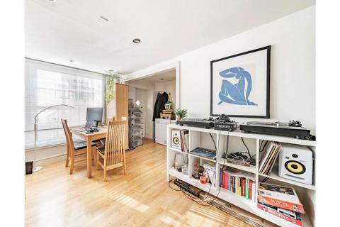 1 bedroom flat for sale - Amwell Street, Clerkenwell
