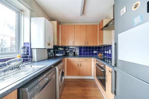 2 bedroom flat for sale - Blackstock Road, Highbury, London, N5