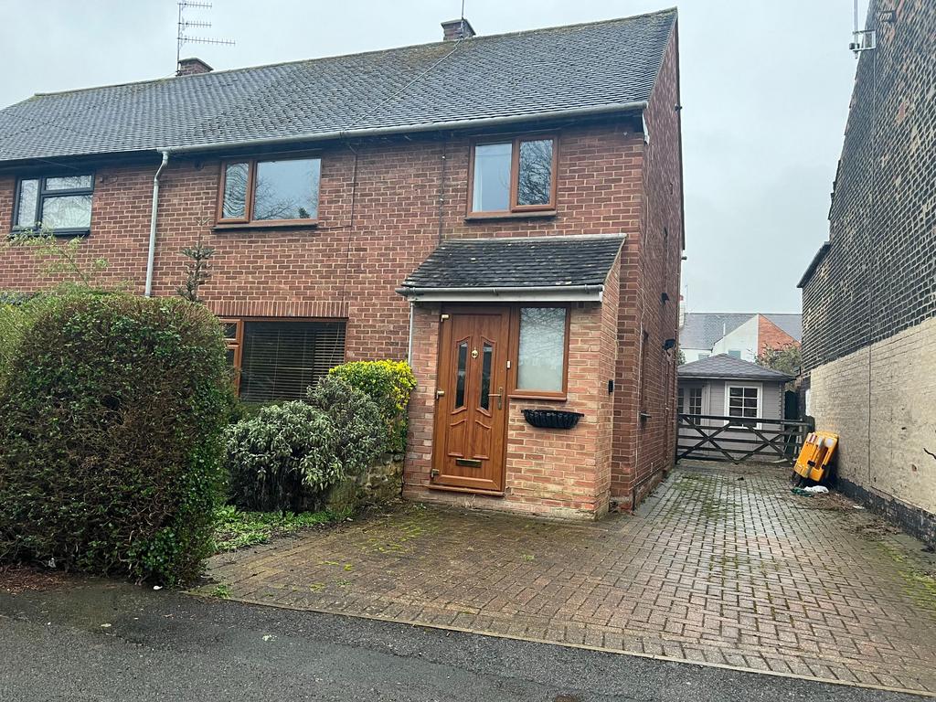 Old Grimsbury Road, Banbury 4 bed semidetached house £1,450 pcm (£