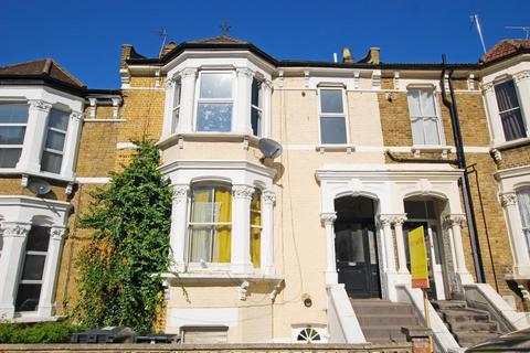 2 bedroom flat to rent, Vartry Road, Stamford Hill
