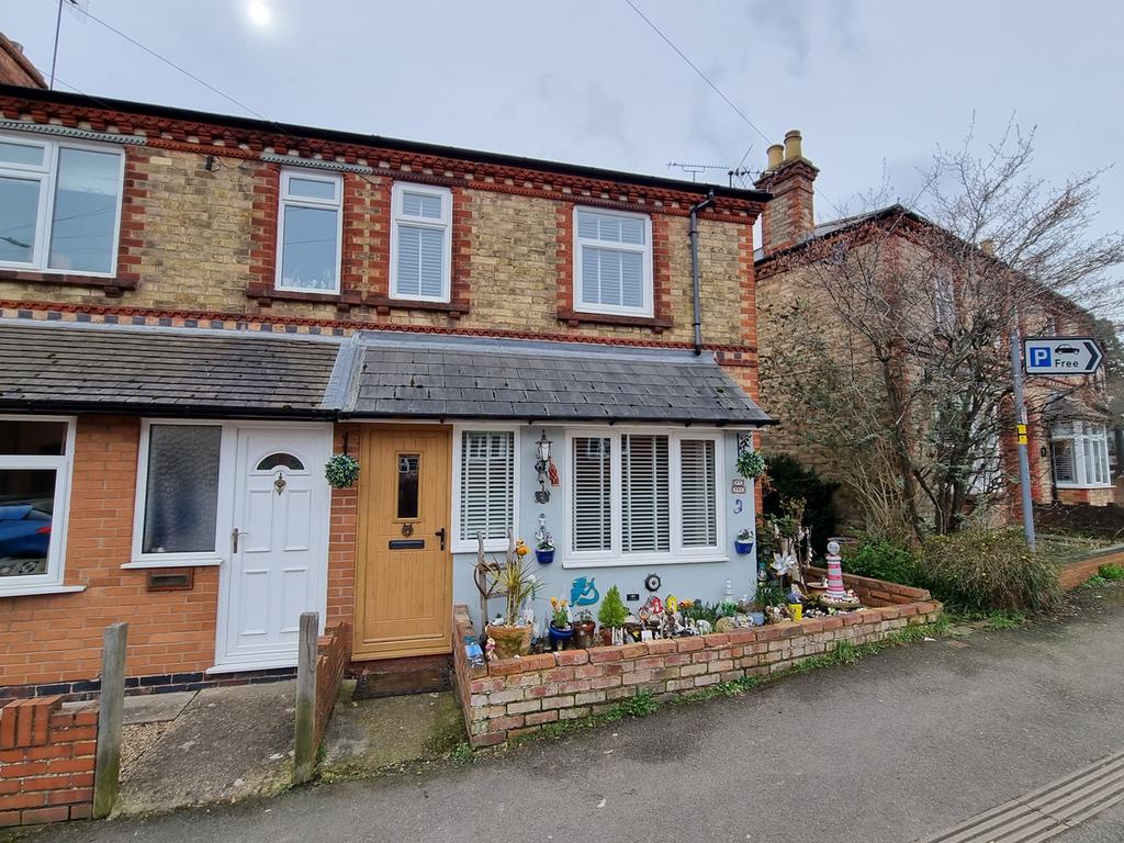 School Street, Southam, CV47 2 bed cottage for sale £240,000