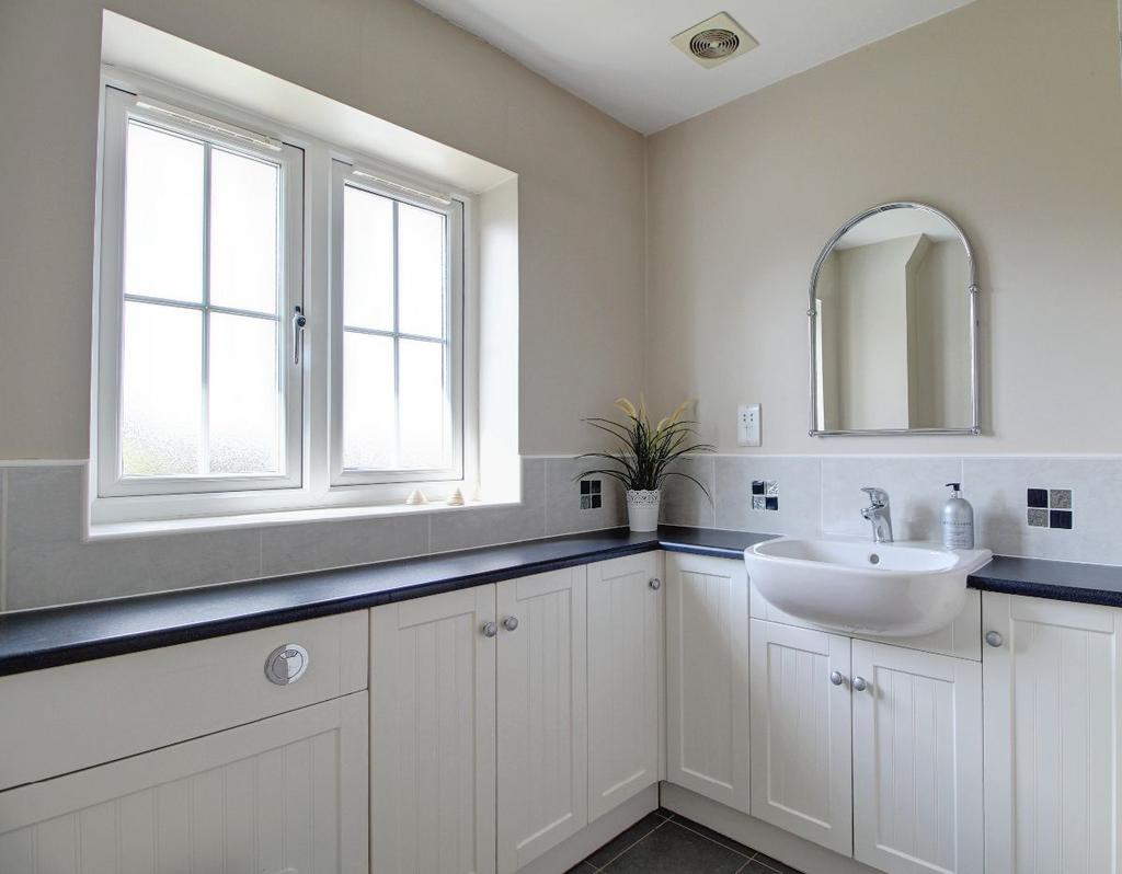 En-suite shower