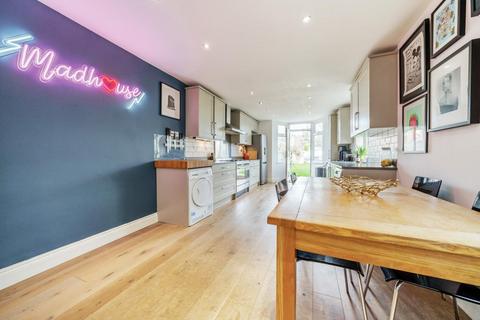 29 Wilton Road, London, SW19 2HB