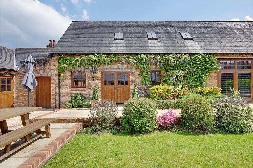 Broadway Lane, Throop, Bournemouth, Dorset, BH8 5 bed detached house