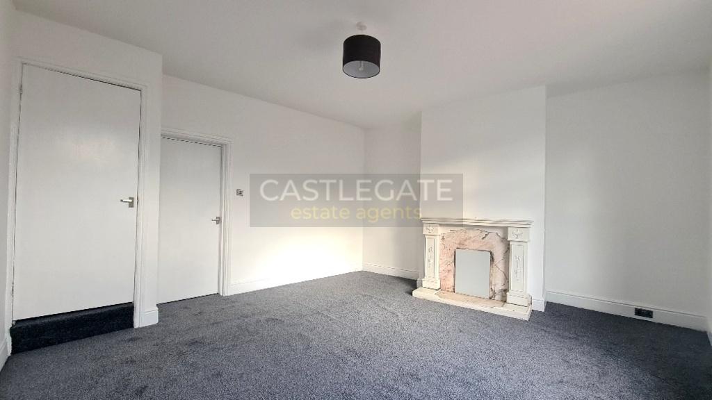 16 Pollard Street, Fartown, Huddersfield, HD2 1 AJ