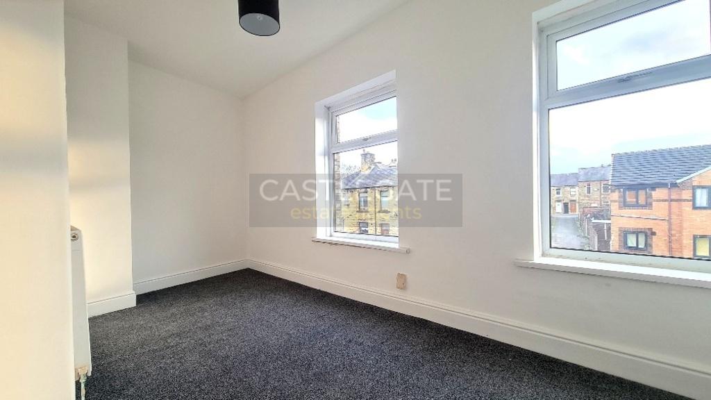 16 Pollard Street, Fartown, Huddersfield, HD2 1 AJ