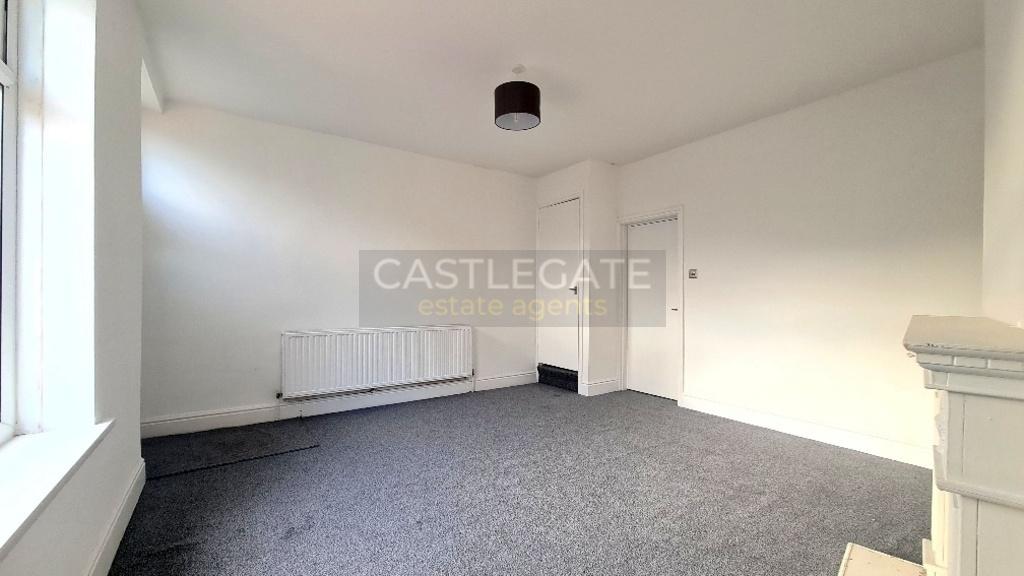 16 Pollard Street, Fartown, Huddersfield, HD2 1 AJ