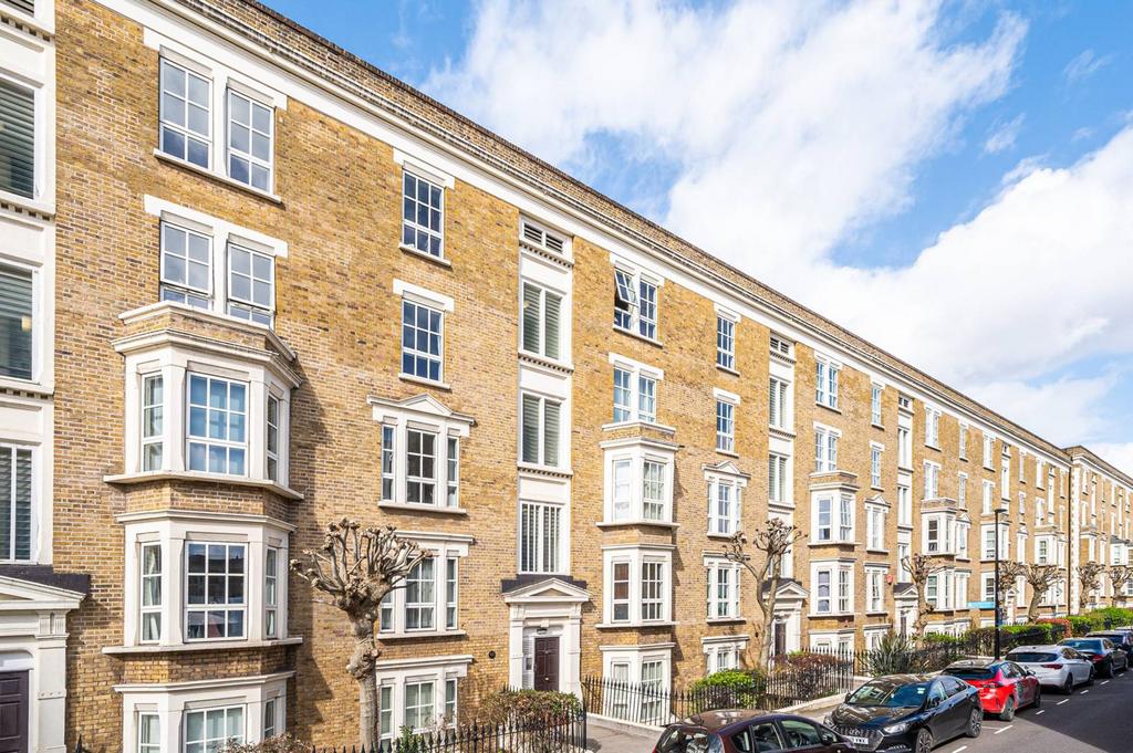 Wilmot Street, Bethnal Green, London, E2 1 bed flat £375,000