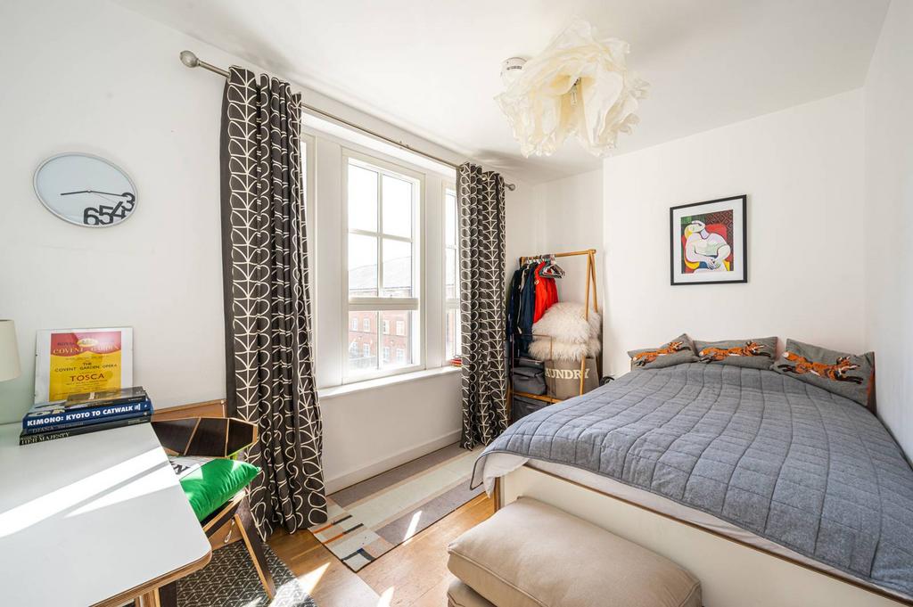 Wilmot Street, Bethnal Green, London, E2 1 bed flat for sale £400,000