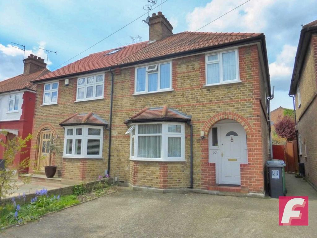 Bushey Mill Crescent, Watford 3 bed semidetached house £525,000