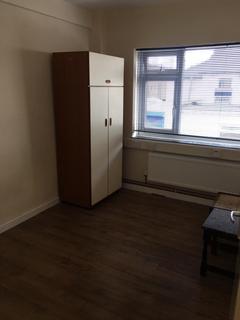 2 bedroom flat to rent, Commercial Road, Swindon SN1