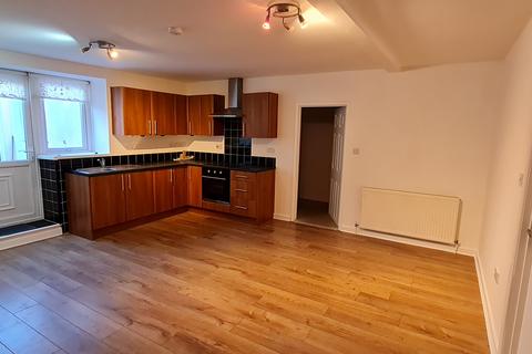 2 bedroom ground floor flat to rent, Ramsay Street, High Spen NE39