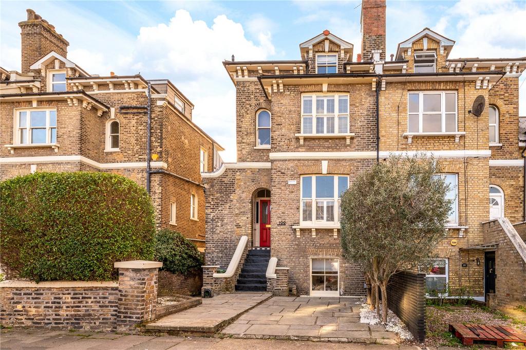 Brockley Rise, London, SE23 4 bed semi-detached house - £1,350,000