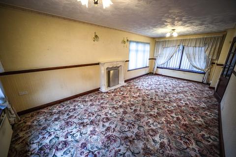 3 bedroom semi-detached house for sale - Greenwell Road, Haydock, Merseyside, WA11 0SQ