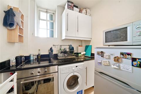 1 bedroom flat to rent, Mortimer Court, Abbey Road, St John's Wood, London