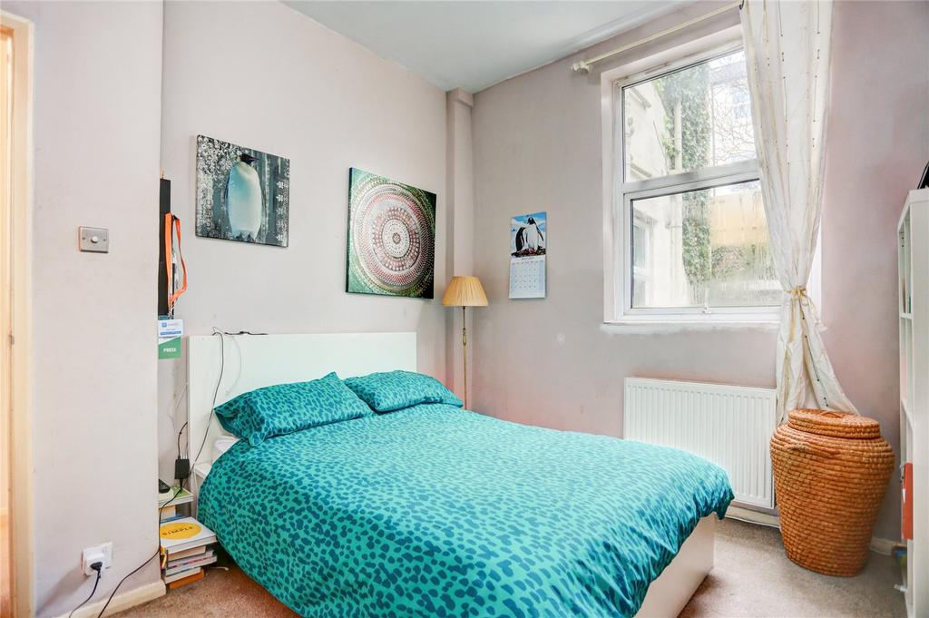 Hastings Road, Brighton, East Sussex... 1 bed apartment £260,000